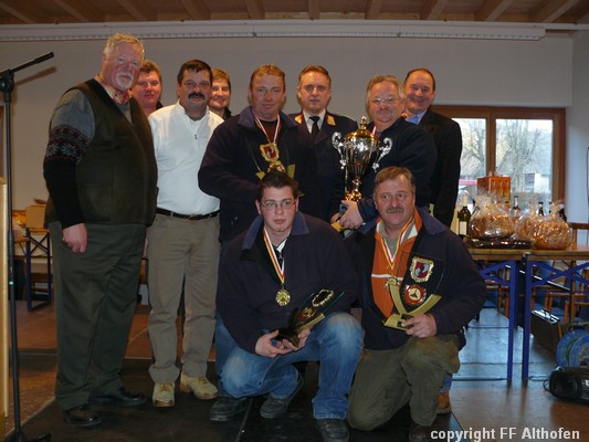 Feuerwehr Globasnitz - Landesmeister 2008 mit Gratulanten.jpg