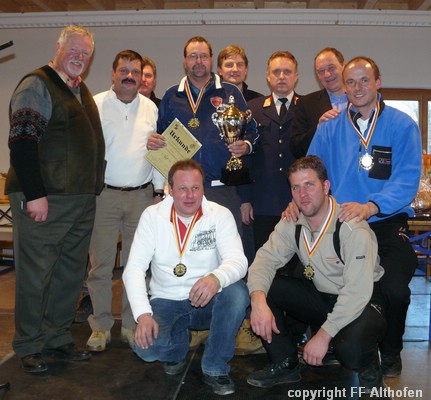 Feuerwehr St Peter - VizeLandesmeister 2008 mit Gratulanten.jpg