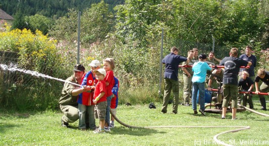 07_Lschversuch mit der Jungfeuerwehr Micheldorf.JPG