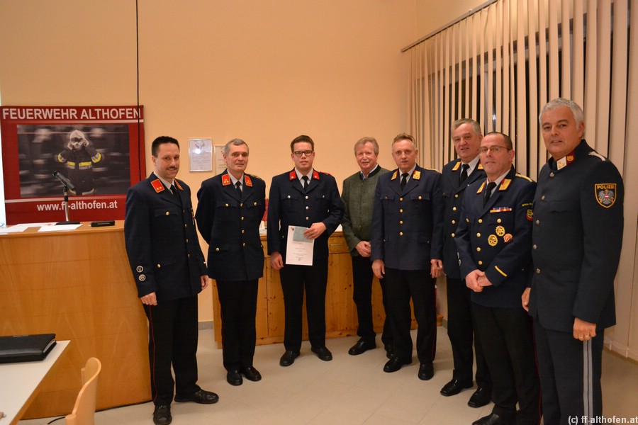 03_Befrderung zum OFM von Peter Burgstaller jun. (3 v.l.).JPG