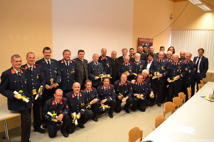 Ehrennadel_A_GRUPPENFOTO.JPG