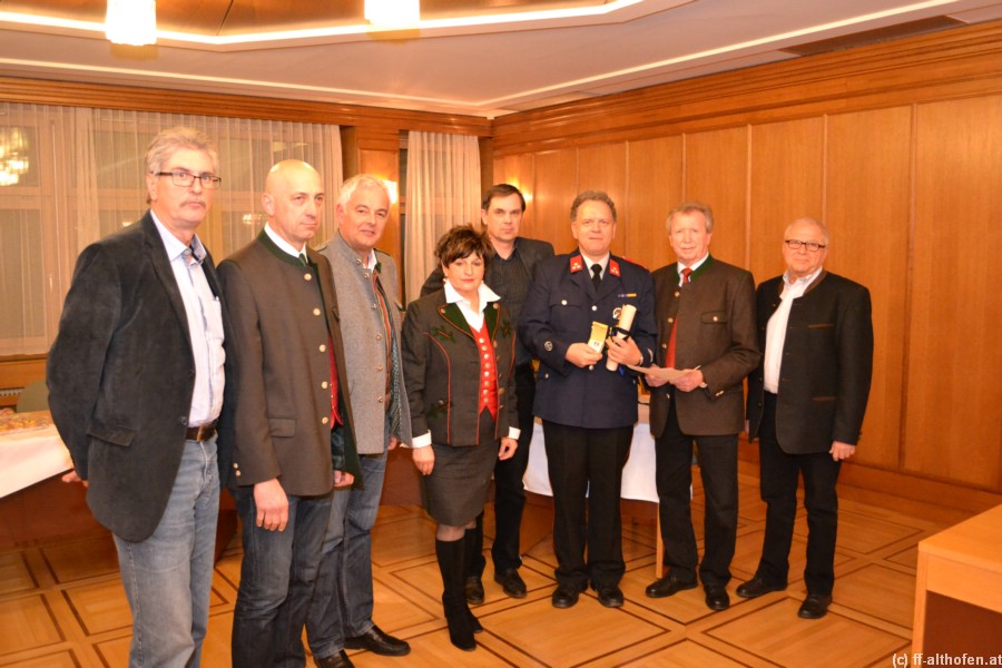 14_Ehrennadel Peter Burgstaller.JPG